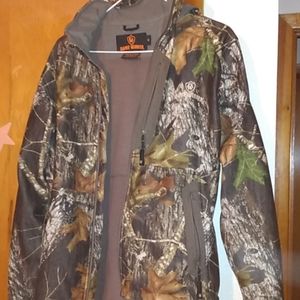 Game winner rain proof camo jacket small